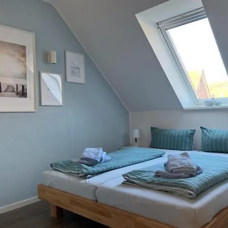 Sonnenstern - Sonnenverwoehnte Familienwohnung Mit Balkon *