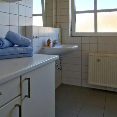 Semesterbostad Sonnenstern - Sonnenverwoehnte Familienwohnung Mit Balkon *